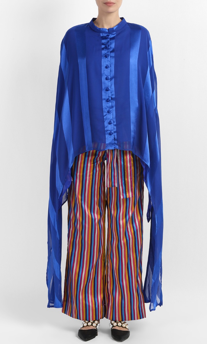 Naylaa Stripe Side-Tail Tunic Top in Blue Jacquard image 2
