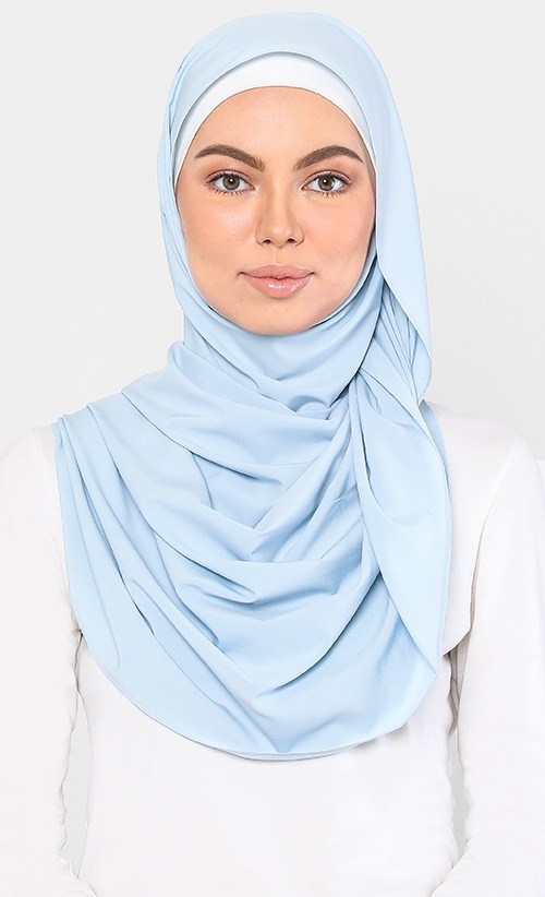 Light Crepe Shawl in Bit of Blue