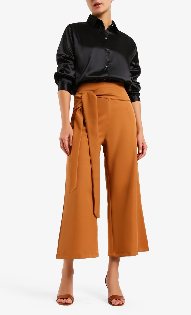 Jolie Loose Button Down Shirt in Black