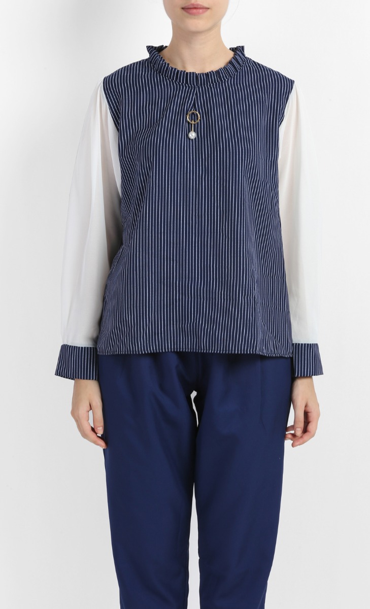Elaine Top With Pearl Pendant in Dark Blue image 2