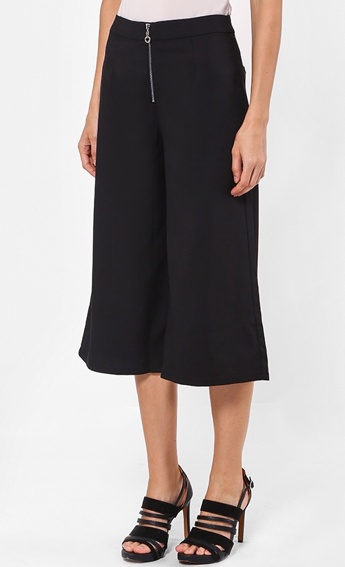 Wide Leg Ring Trousers in Black