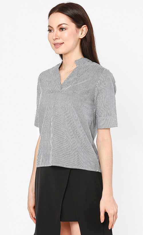 Minimalist Striped Blouse with Collar in Black image 2