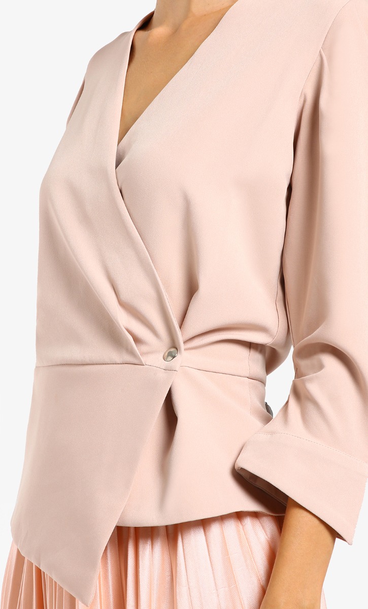 Haya Light Blazer in Nude image 2
