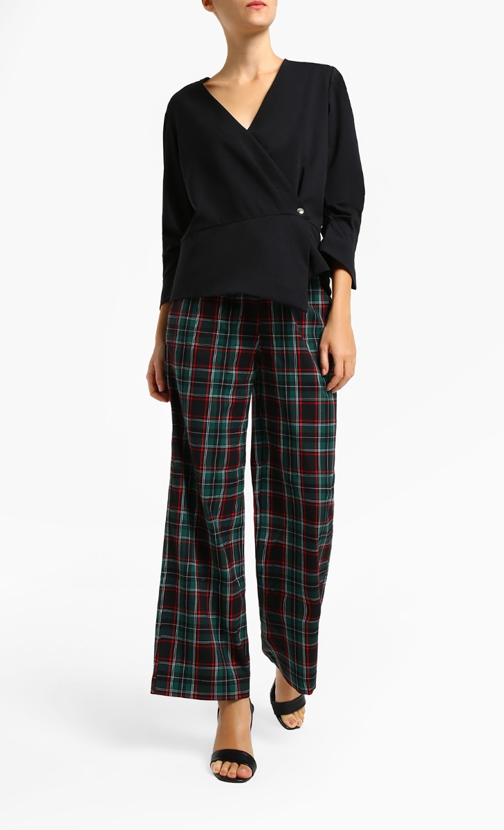 Haya Light Blazer in Black