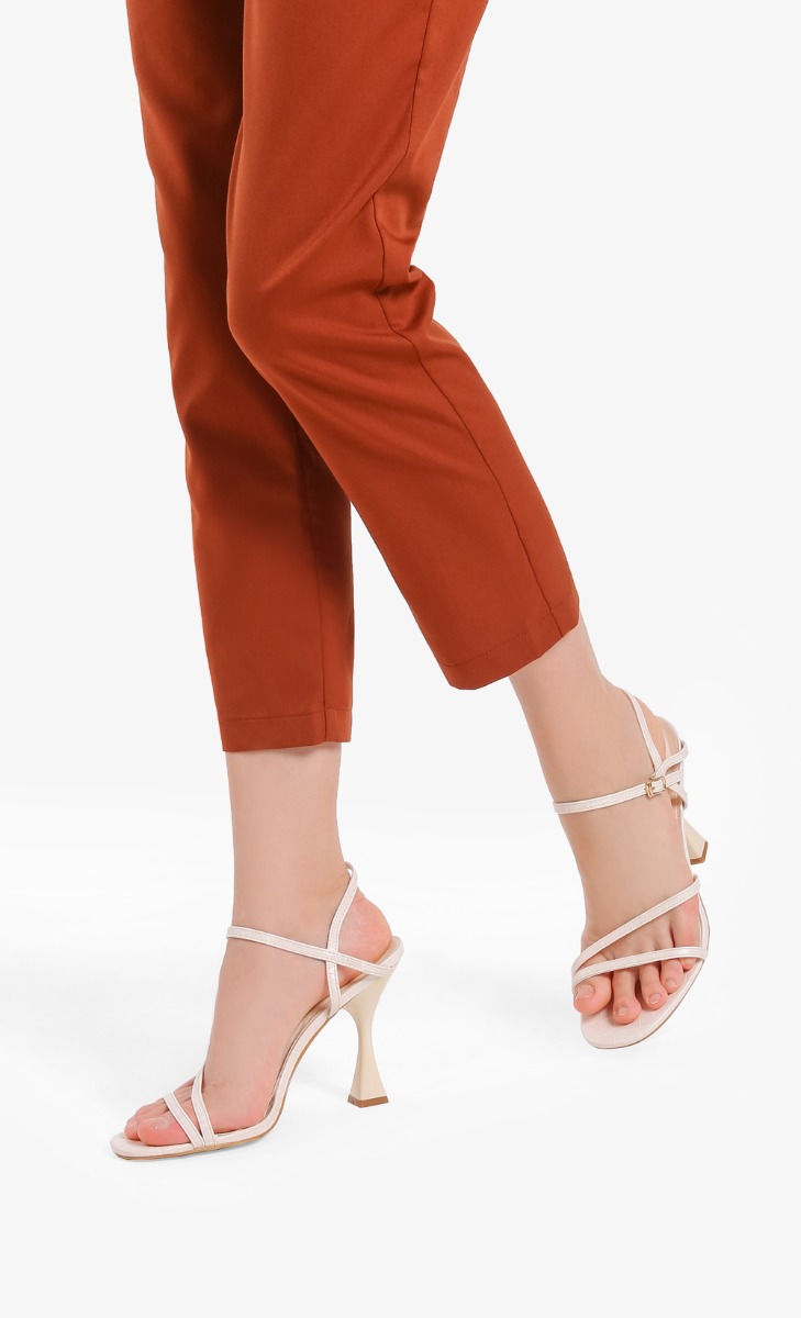Elvina Heels In Beige
