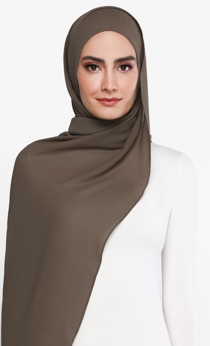 Azra Semi Instant Scarf in Coffee