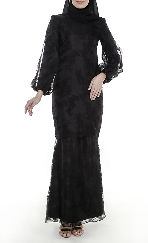 Cempaka Kurung in Black
