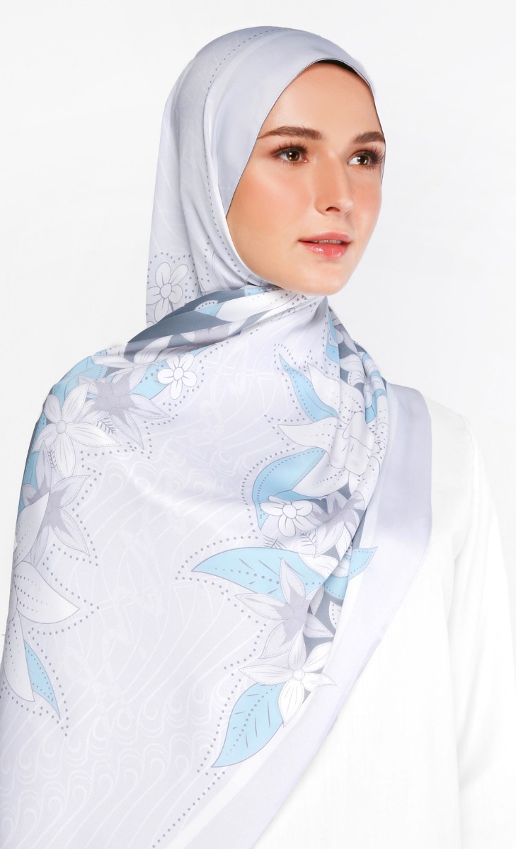 Batik Cake Shawl in Snow FashionValet