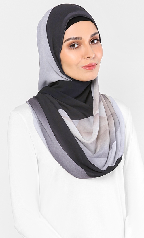  Cakenis  Premium Printed Chiffon Shawl in Moonlight 