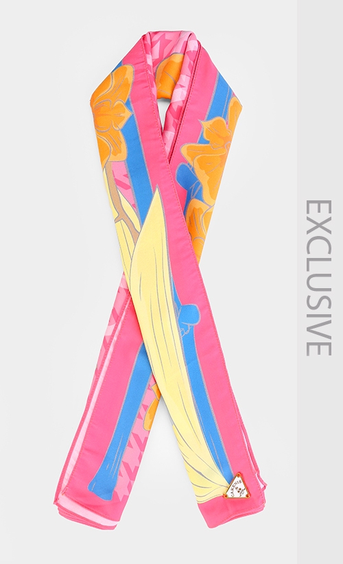 Moth Cake Shawl in Pink