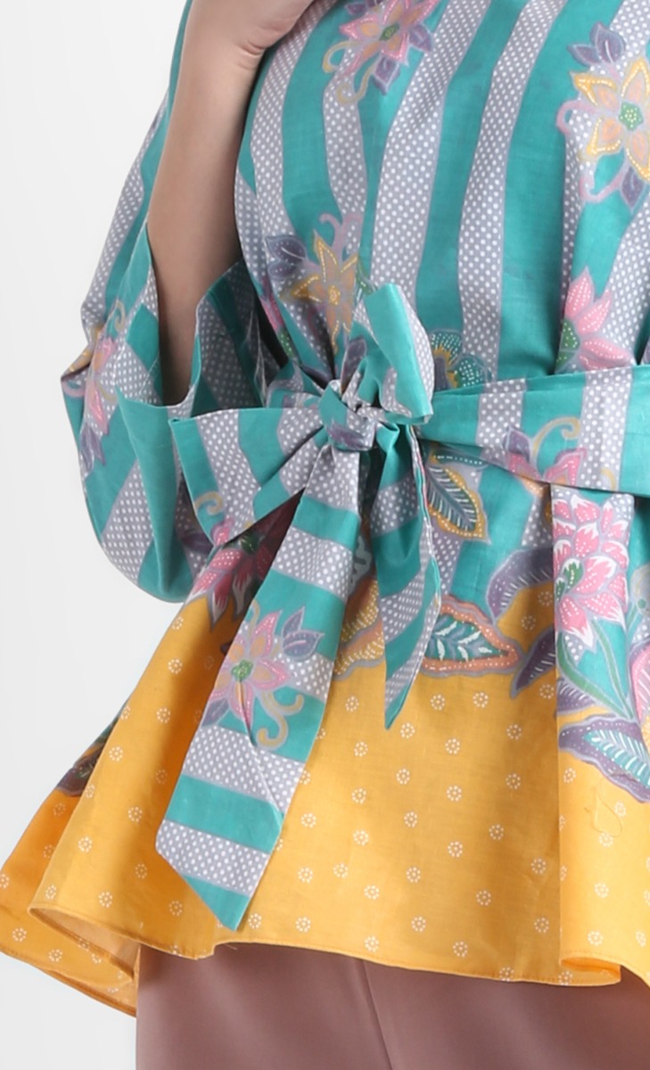 Iedoko 3.0 Top in Green image 2