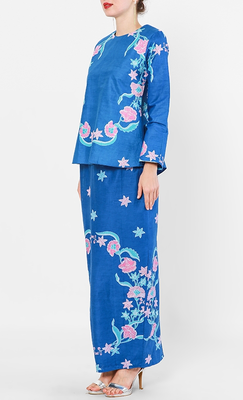 Dakota Kurung Set in Blue image 2