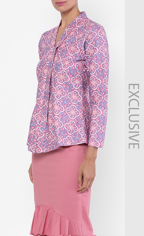 Bubblegum Kebaya Top in Purple