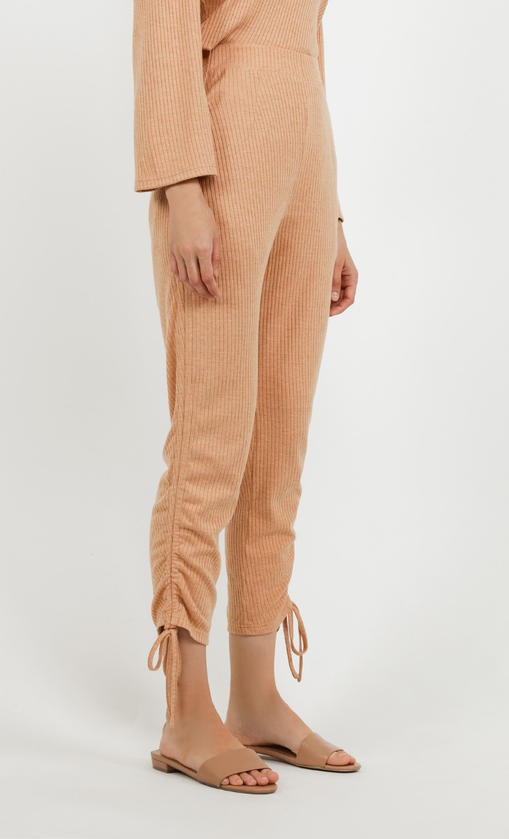 Side Gathered Pants in Apricot