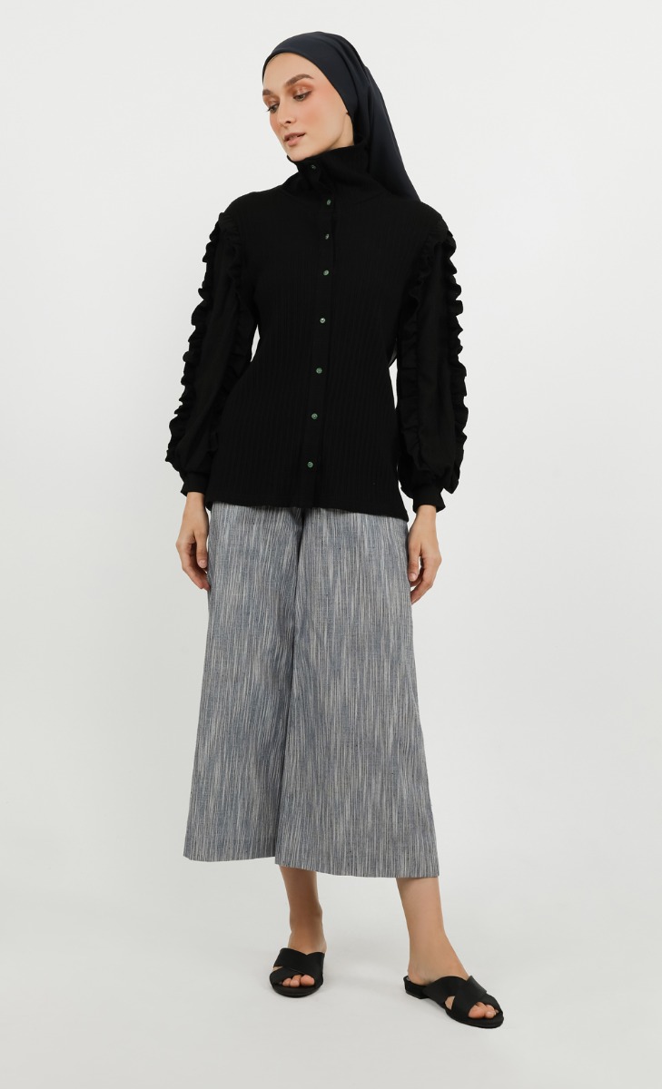 Ruffle Sleeve Top in Black image 2