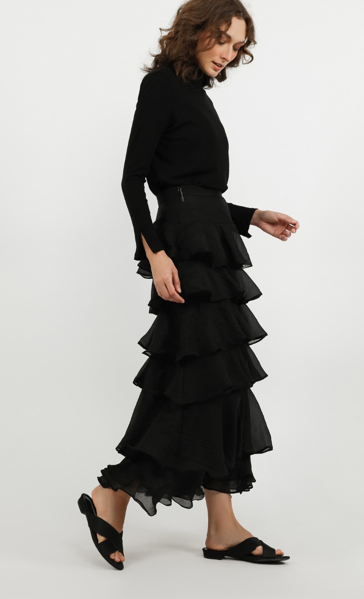 High Waist Layered Skirt in Black image 2