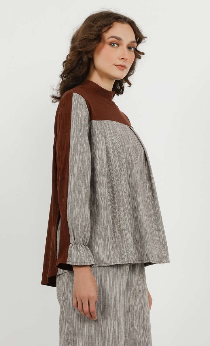 Panelled Ribbed Top in Brown