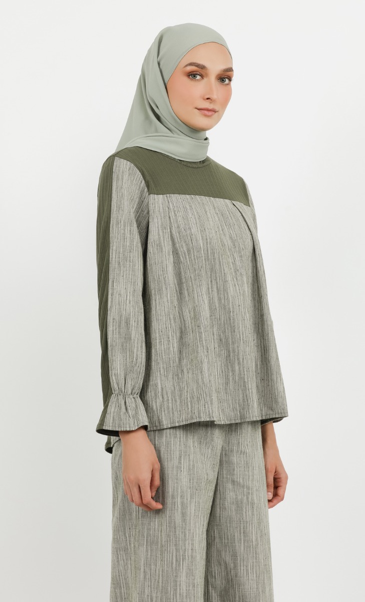 Panelled Ribbed Top in Olive