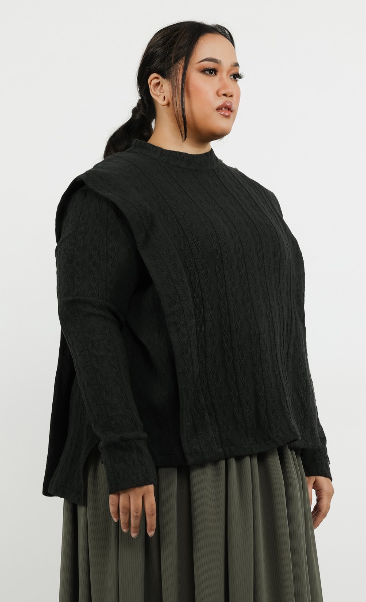 Structure Shoulder Top in Black