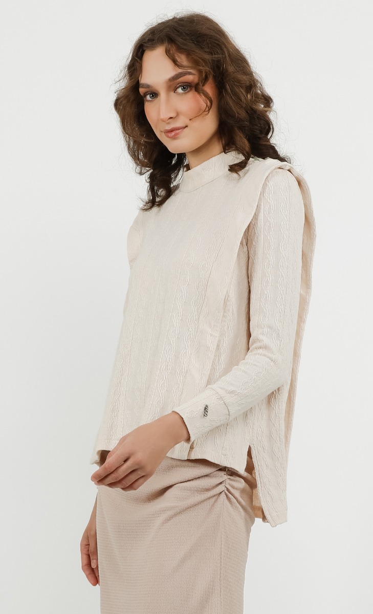 Structure Shoulder Top in Eggshell