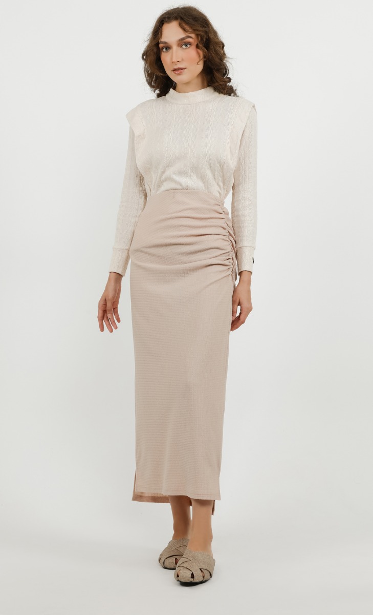 Side Ruched Knit Skirt in Sand image 2