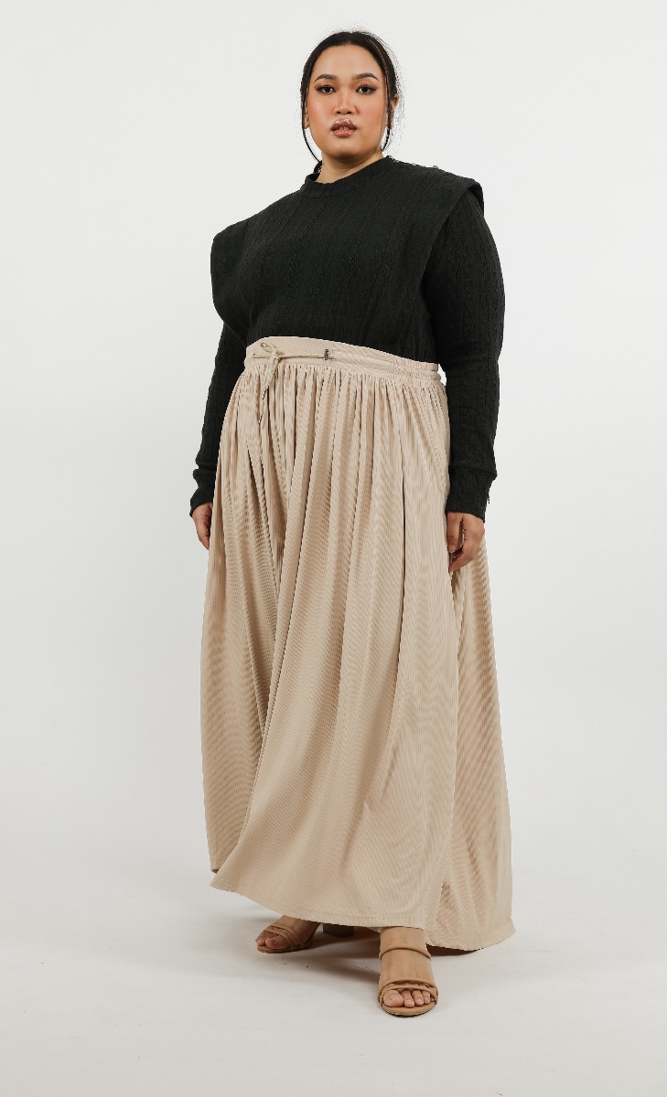 High Low Ribbed Skirt	in Eggshell image 2