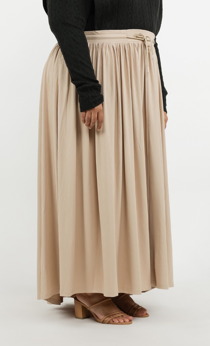 High Low Ribbed Skirt	in Eggshell