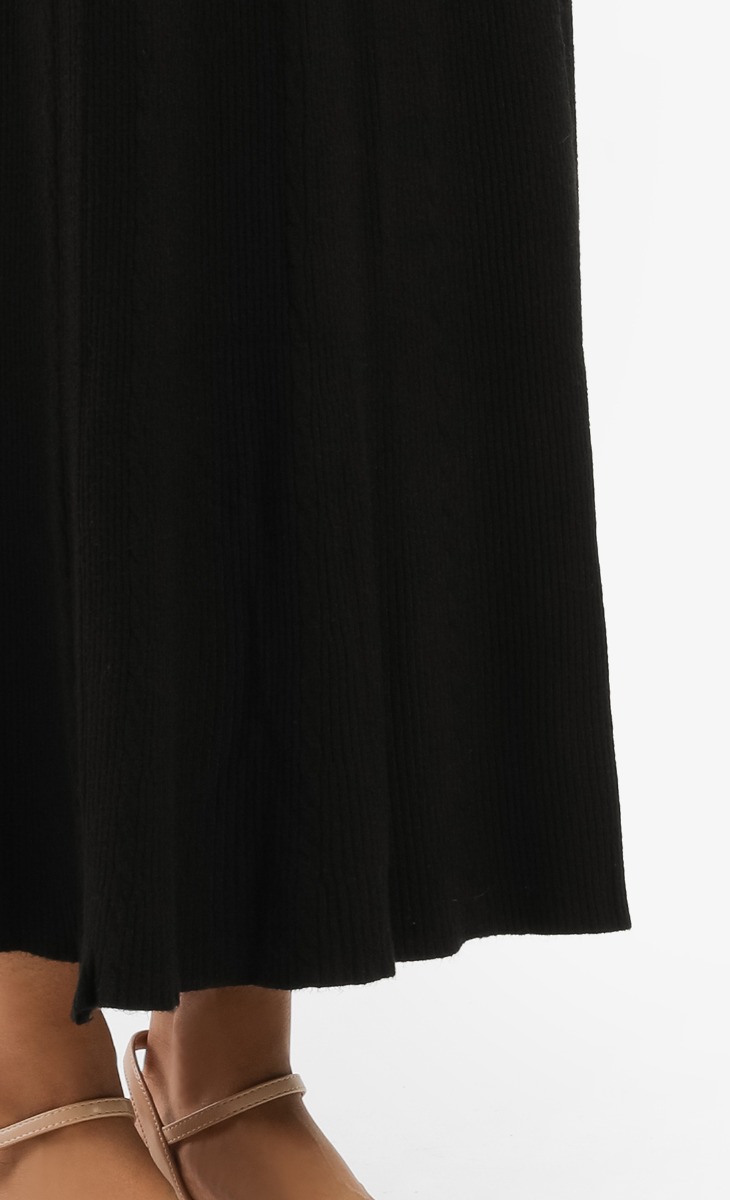 Cable Knit A-Line Skirt	in Black image 2