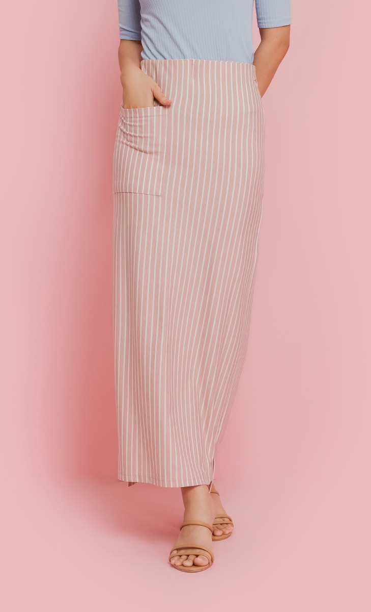 Comeback Striped Skirt in Dusty Pink
