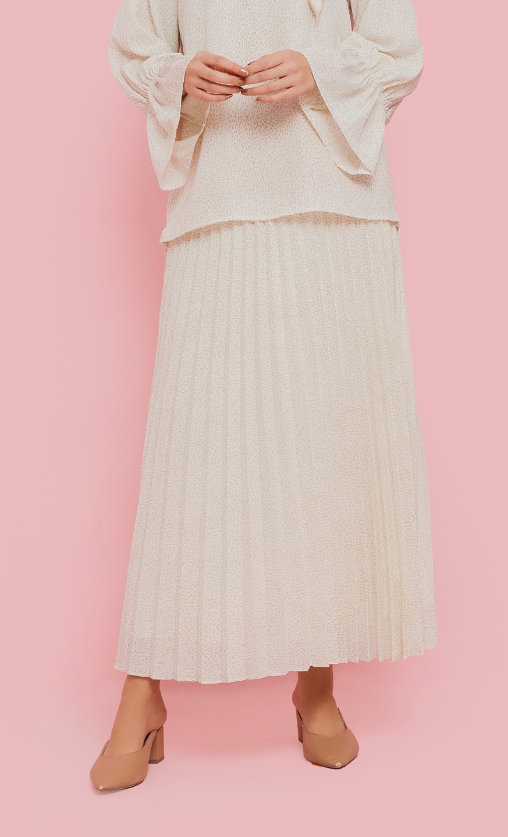 Printed Pleated Skirt in Ivory