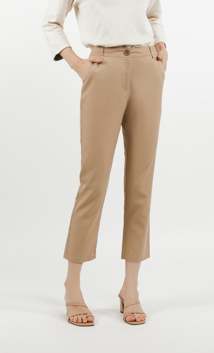 Ankle Pants in Sand