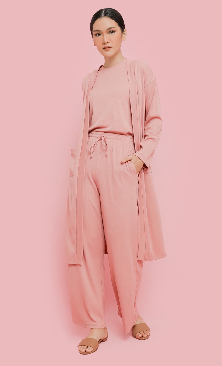 3-in-1 Loungewear Set in Pink