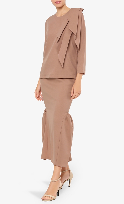 Bree Top in Sandstone Brown
