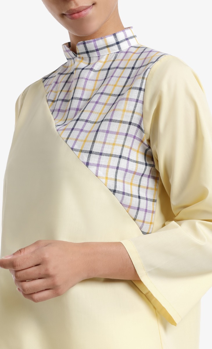 Astel Top in Pastel Yellow image 2