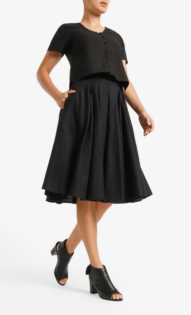 Tilde Midi Skirt in Black