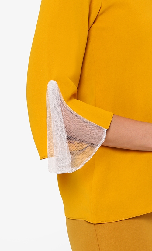 Noe Top in Mustard image 2