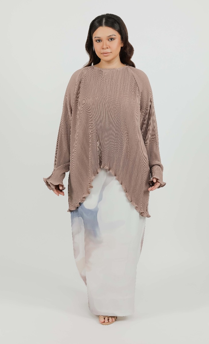 Pleated Top in Brown image 2
