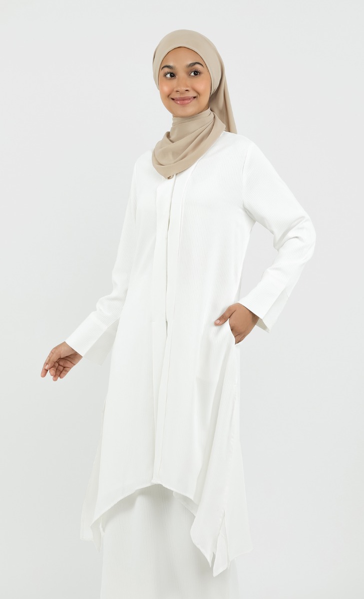Atherah Top in White