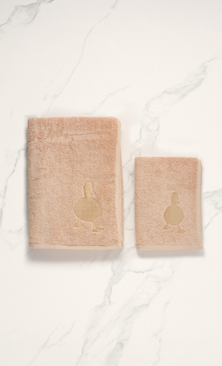 dUCk Coloured Towel Set In Blush image 2