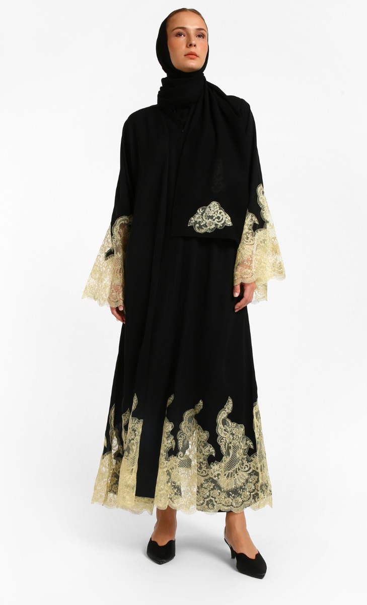 Lace Abaya in Black