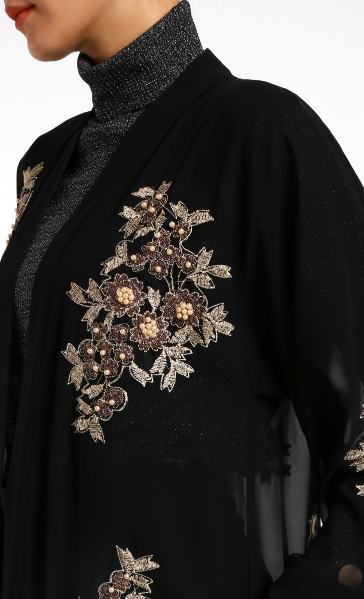 Intan Terpilih Cardi Abaya in Black and Gold image 2