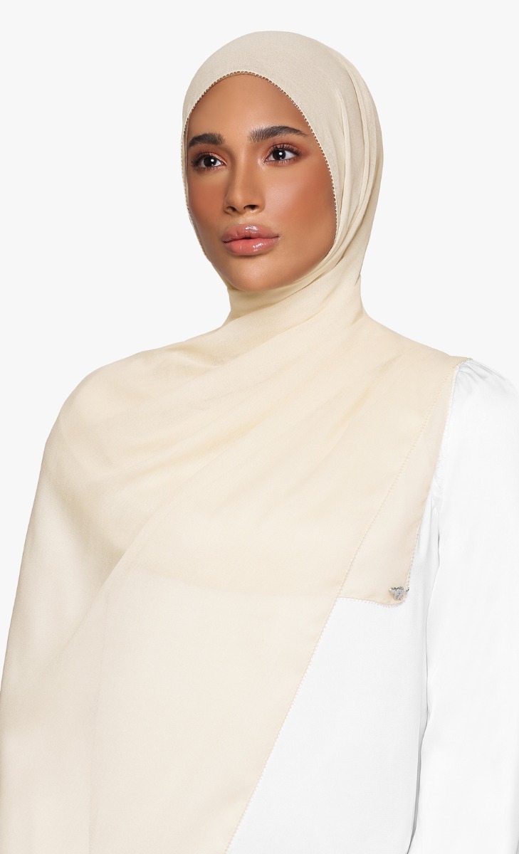 Fluff Scarf with nanotechnology in Cheesecake image 2