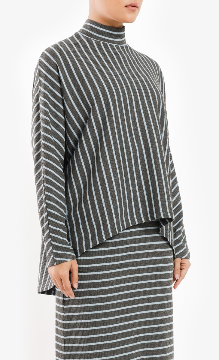Oversized Striped Ribbed Top in Dark Grey image 2
