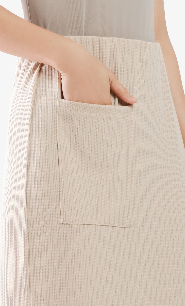 Comeback Textured Knit Skirt in Nude image 2