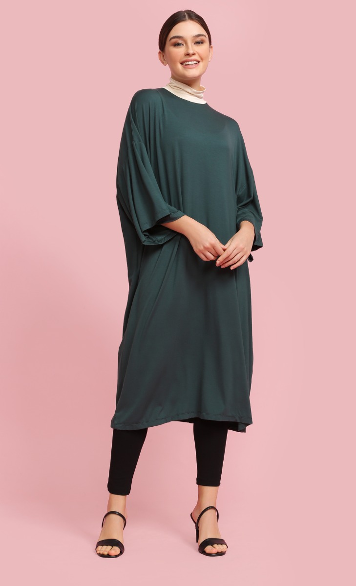 Colour Contrast Turtleneck Tunic in Green