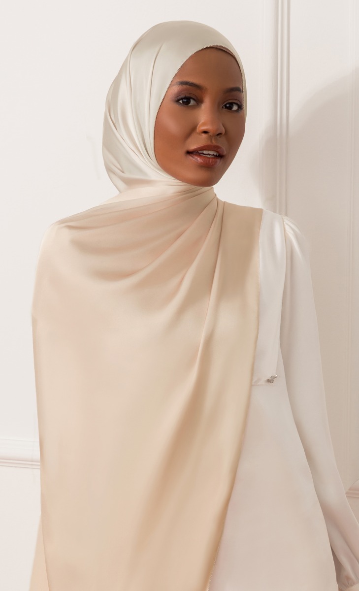 The Oops dUCk Shawl in Cream Indeed