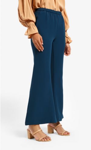 Brie Pants in Dark Blue