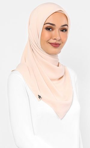 Meringue Scarf in Buttermilk Meringue