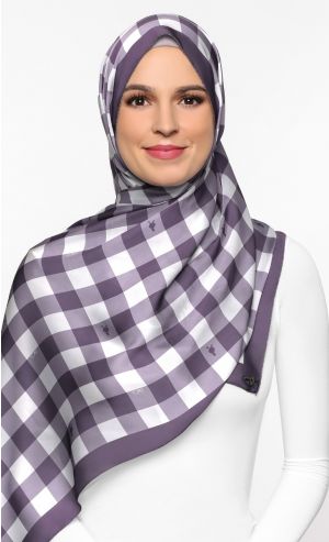 The Checkmate dUCk Scarf in Purple