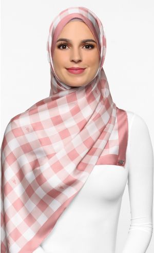 The Checkmate dUCk Scarf in Peach